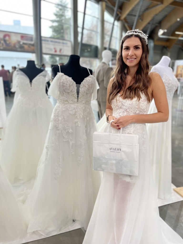 krasne-saty-avalon-svatebni-veletrh-2024